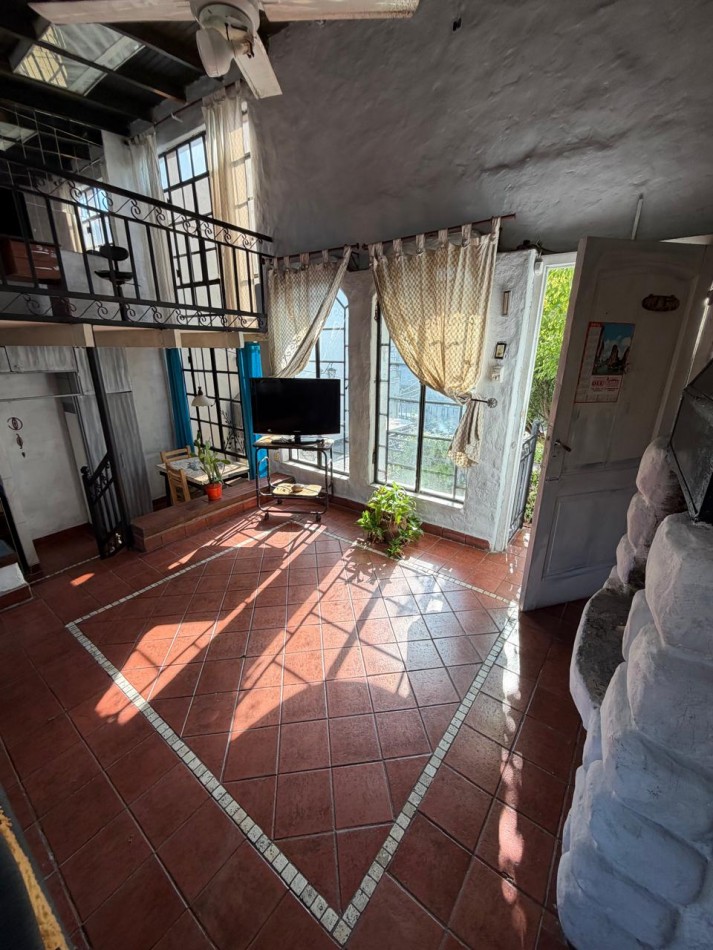 ALQUILER PH EN PLANTA ALTA, 3 AMBIENTES, CON ENTREPISO, TERRAZA Y SAUNA, JOAQUIN V. GONZALEZ 1079 -TEMPERLEY-