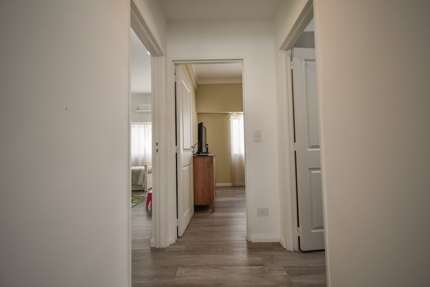 VENTA HERMOSO PH TIPO CASA AL FONDO, APTO CREDITO, 3 AMBIENTES CON PISCINA, PARRILLA Y JARDIN, DETALLES DE CATEGORIA, GUEMES 1085 -TEMPERLEY-