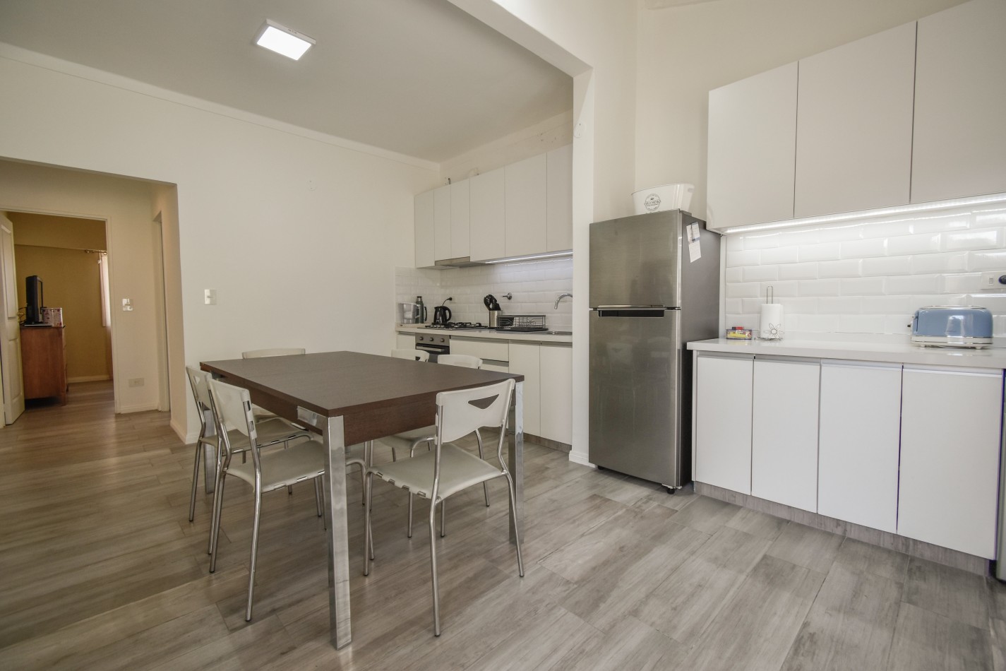 VENTA HERMOSO PH TIPO CASA AL FONDO, APTO CREDITO, 3 AMBIENTES CON PISCINA, PARRILLA Y JARDIN, DETALLES DE CATEGORIA, GUEMES 1085 -TEMPERLEY-