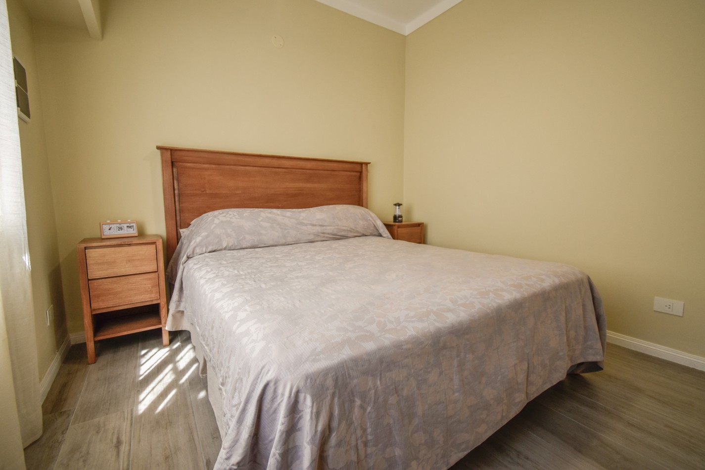 VENTA HERMOSO PH TIPO CASA AL FONDO, APTO CREDITO, 3 AMBIENTES CON PISCINA, PARRILLA Y JARDIN, DETALLES DE CATEGORIA, GUEMES 1085 -TEMPERLEY-