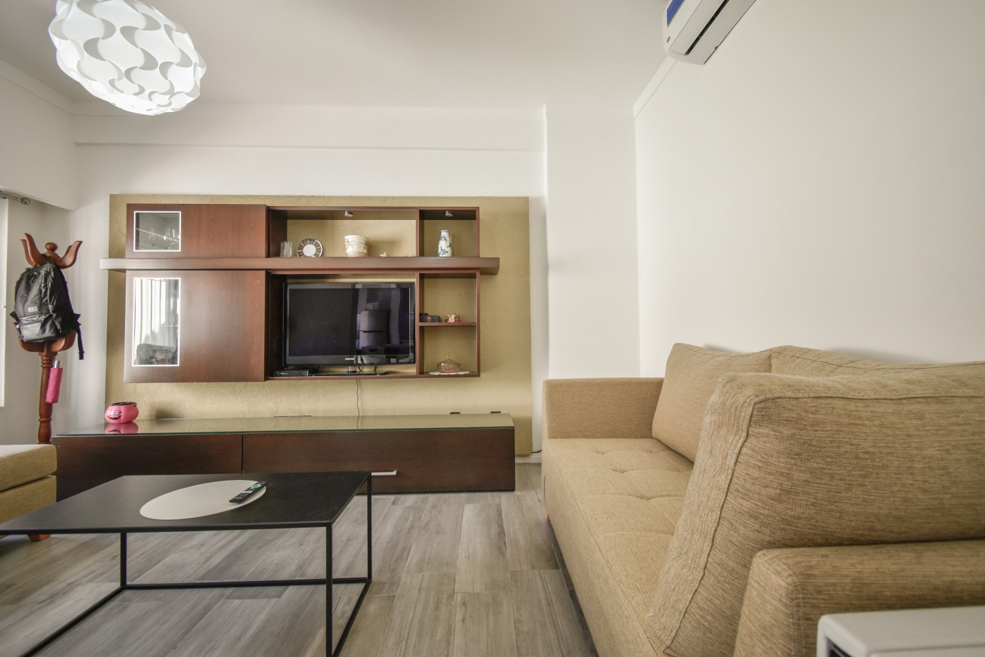 VENTA HERMOSO PH TIPO CASA AL FONDO, APTO CREDITO, 3 AMBIENTES CON PISCINA, PARRILLA Y JARDIN, DETALLES DE CATEGORIA, GUEMES 1085 -TEMPERLEY-