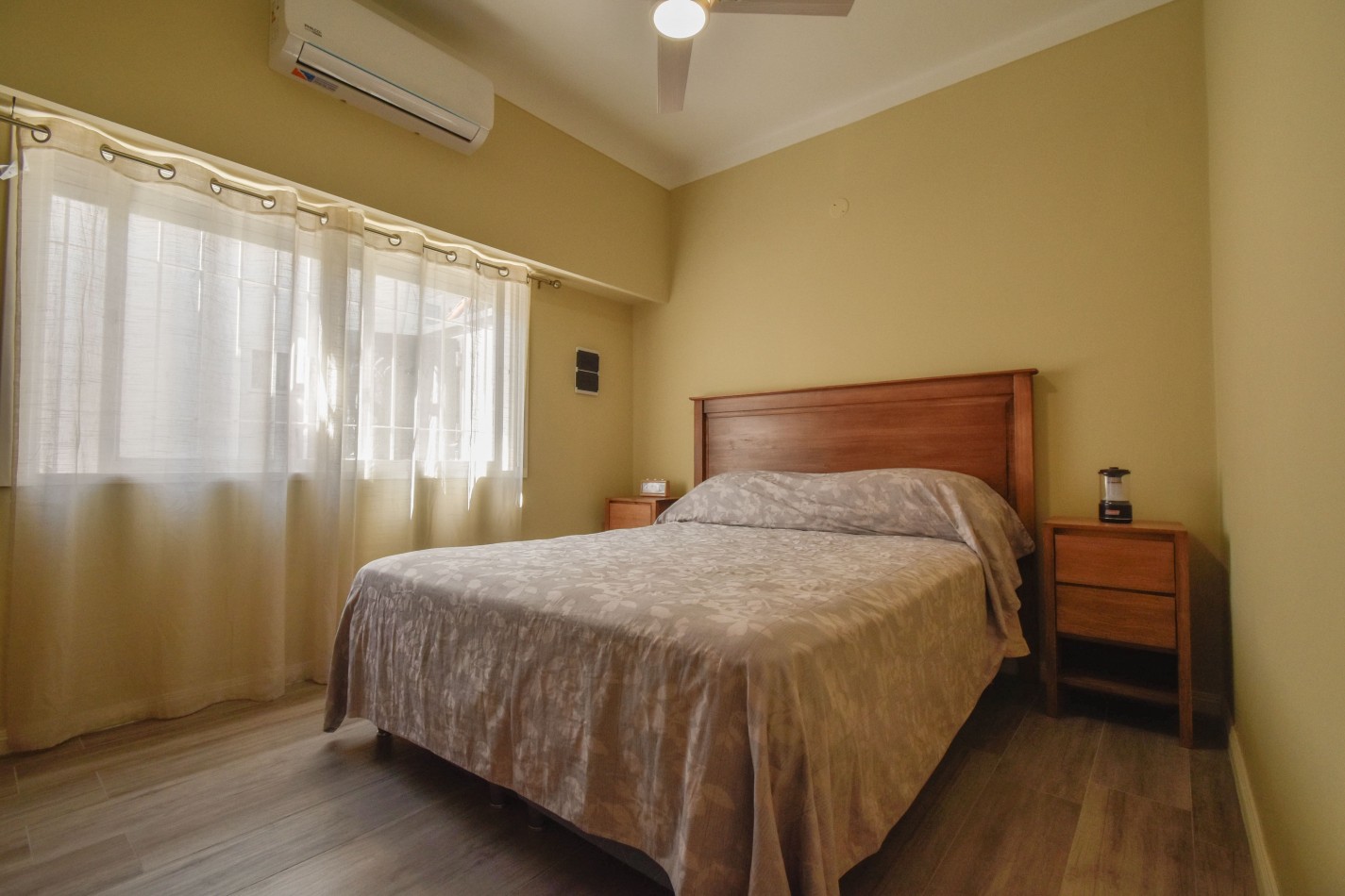 VENTA HERMOSO PH TIPO CASA AL FONDO, APTO CREDITO, 3 AMBIENTES CON PISCINA, PARRILLA Y JARDIN, DETALLES DE CATEGORIA, GUEMES 1085 -TEMPERLEY-