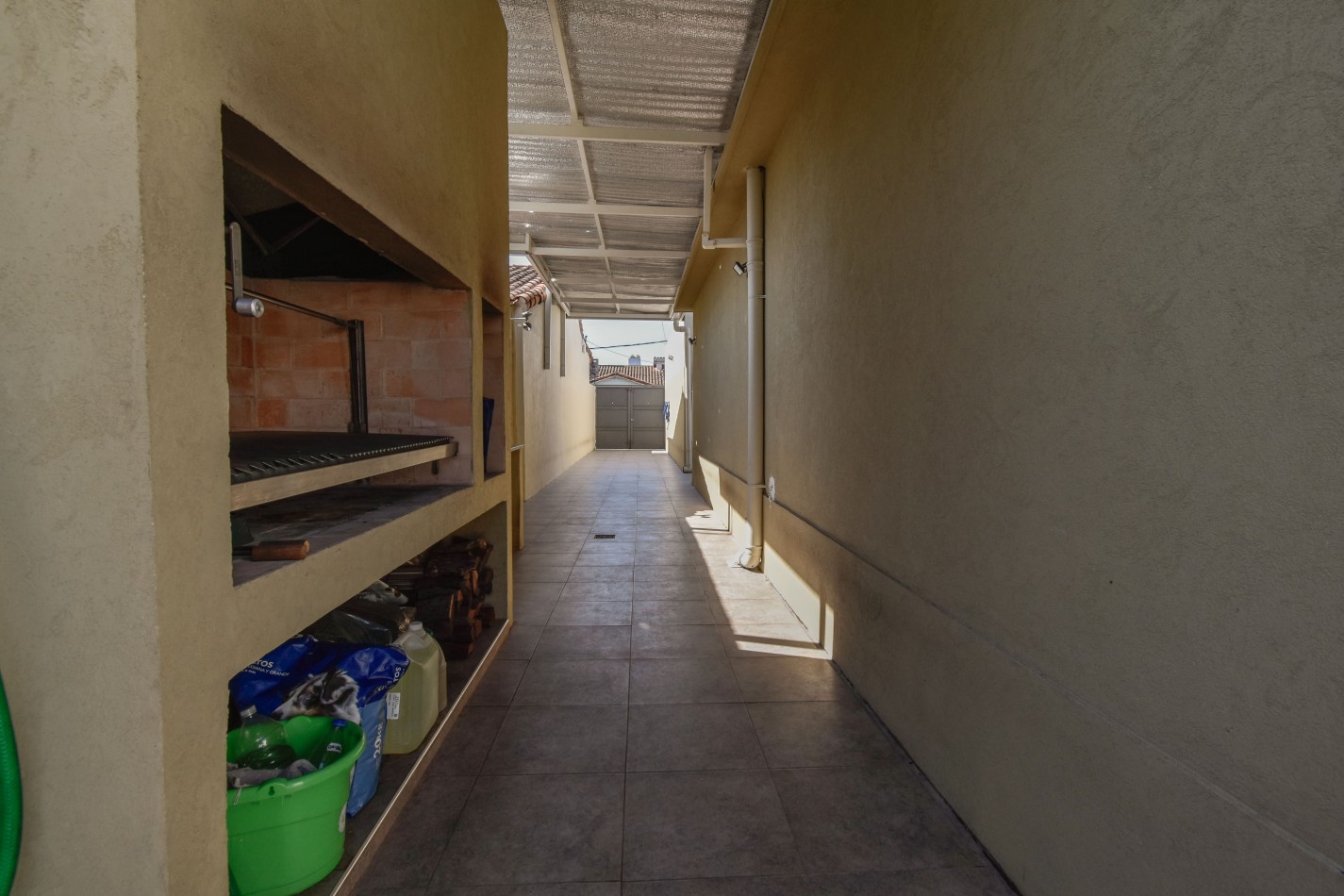 VENTA HERMOSO PH TIPO CASA AL FONDO, APTO CREDITO, 3 AMBIENTES CON PISCINA, PARRILLA Y JARDIN, DETALLES DE CATEGORIA, GUEMES 1085 -TEMPERLEY-