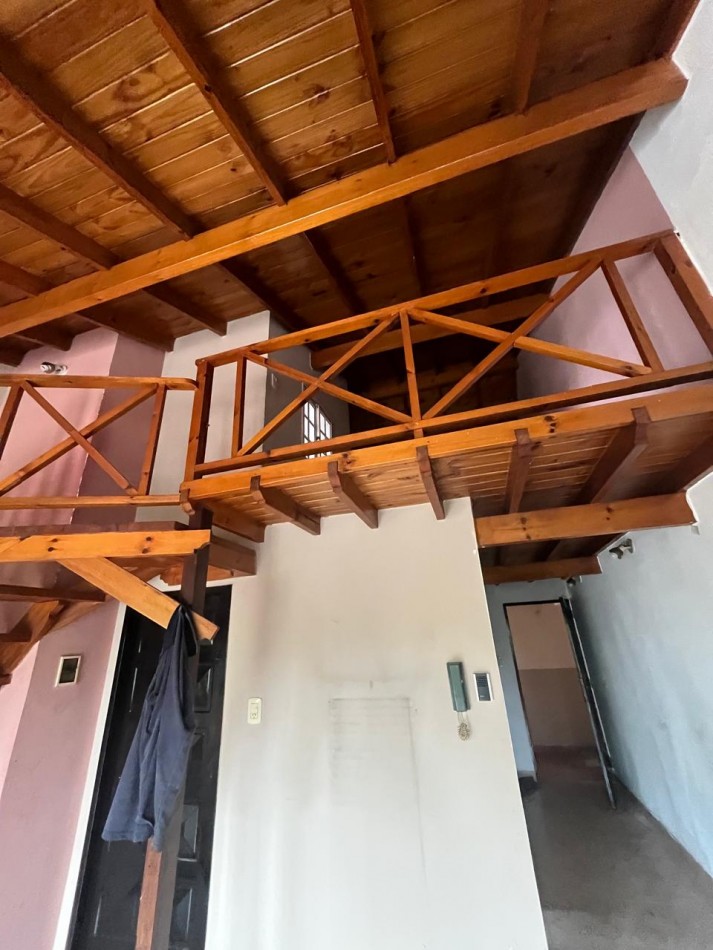 VENTA DEPARTAMENTO EN PLANTA ALTA 2 AMBIENTES CON INGRESO COMPARTIDO, AV EVA PERON 4347 -TEMPERLEY- 