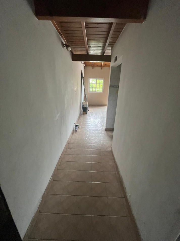 -RESERVADO- ALQUILER DEPARTAMENTO EN PLANTA ALTA 2 AMBIENTES CON INGRESO COMPARTIDO, AV EVA PERON 4347 -TEMPERLEY- 