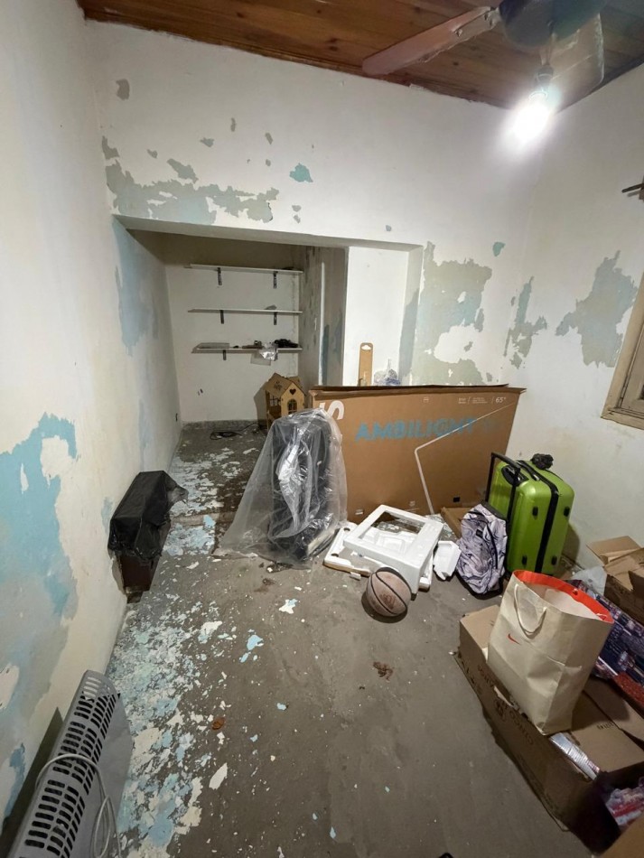 VENTA CHALET 4 AMBIENTES, A UNA CUADRA DE PASCO AL 2400, LA CALANDRIA 2436 -TEMPERLEY-