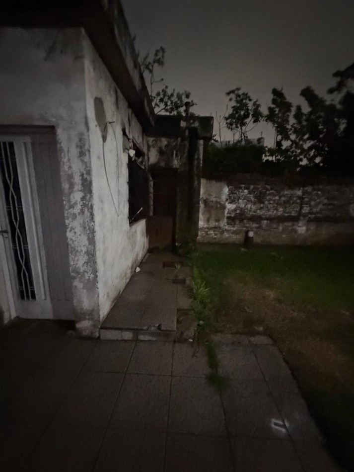 VENTA CHALET 4 AMBIENTES, A UNA CUADRA DE PASCO AL 2400, LA CALANDRIA 2436 -TEMPERLEY-