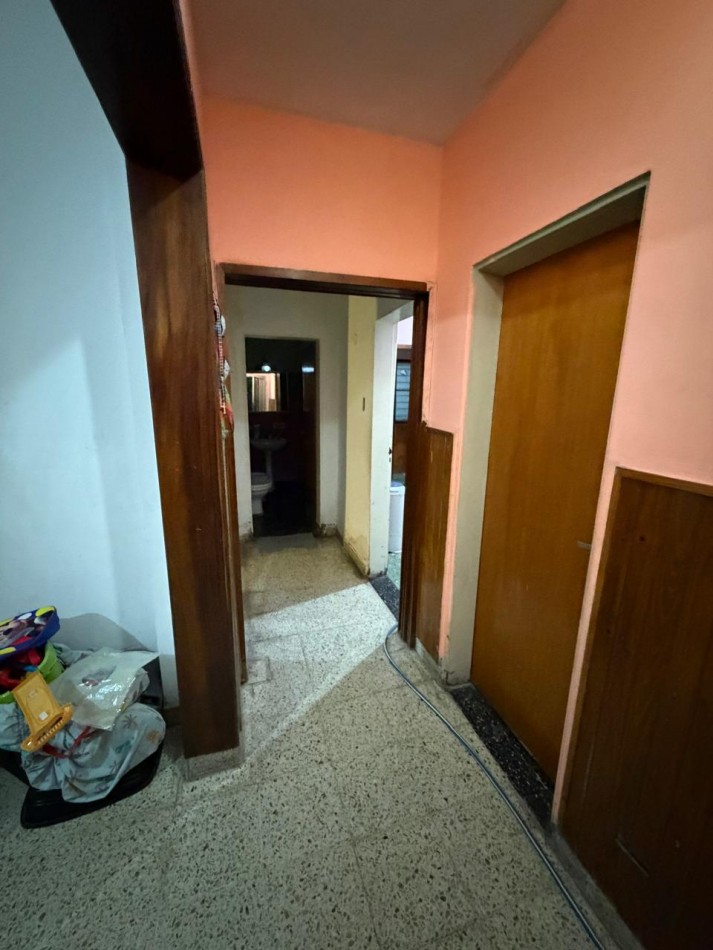 VENTA CHALET 4 AMBIENTES, A UNA CUADRA DE PASCO AL 2400, LA CALANDRIA 2436 -TEMPERLEY-