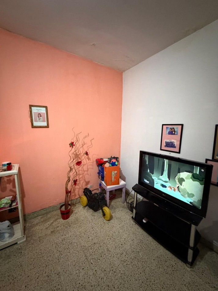 VENTA CHALET 4 AMBIENTES, A UNA CUADRA DE PASCO AL 2400, LA CALANDRIA 2436 -TEMPERLEY-