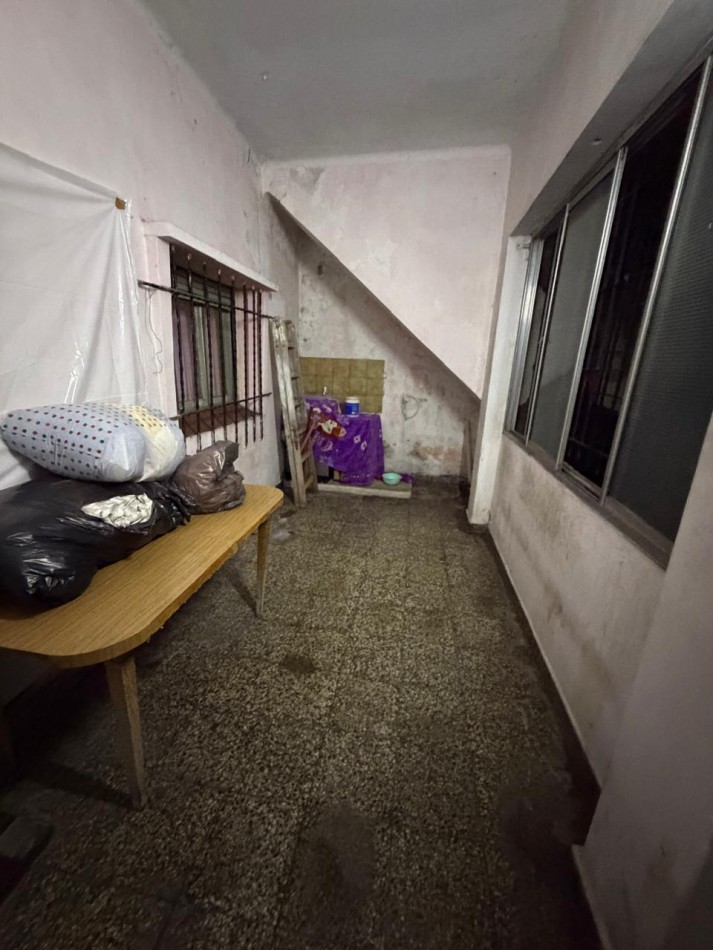 VENTA CHALET 4 AMBIENTES, A UNA CUADRA DE PASCO AL 2400, LA CALANDRIA 2436 -TEMPERLEY-