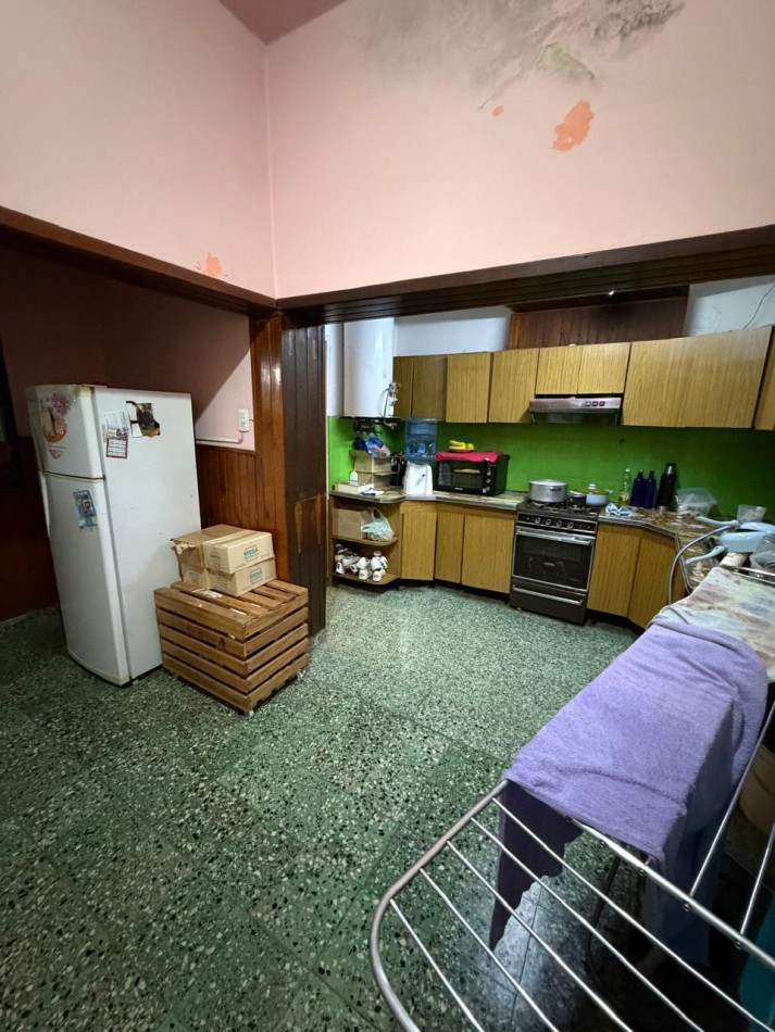 VENTA CHALET 4 AMBIENTES, A UNA CUADRA DE PASCO AL 2400, LA CALANDRIA 2436 -TEMPERLEY-