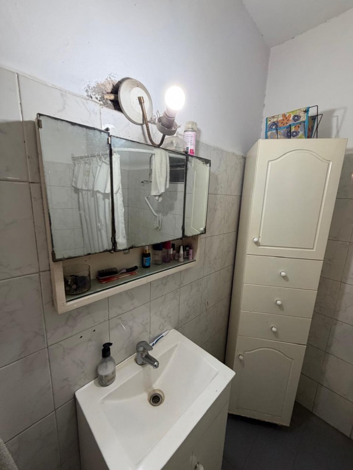 VENTA PH PLANTA ALTA, INGRESO INDEPENDIENTE POR ESCALERA, 3 AMBIENTES CON TERRAZA AMPLIA, JUNCAL 1981 -TEMPERLEY-