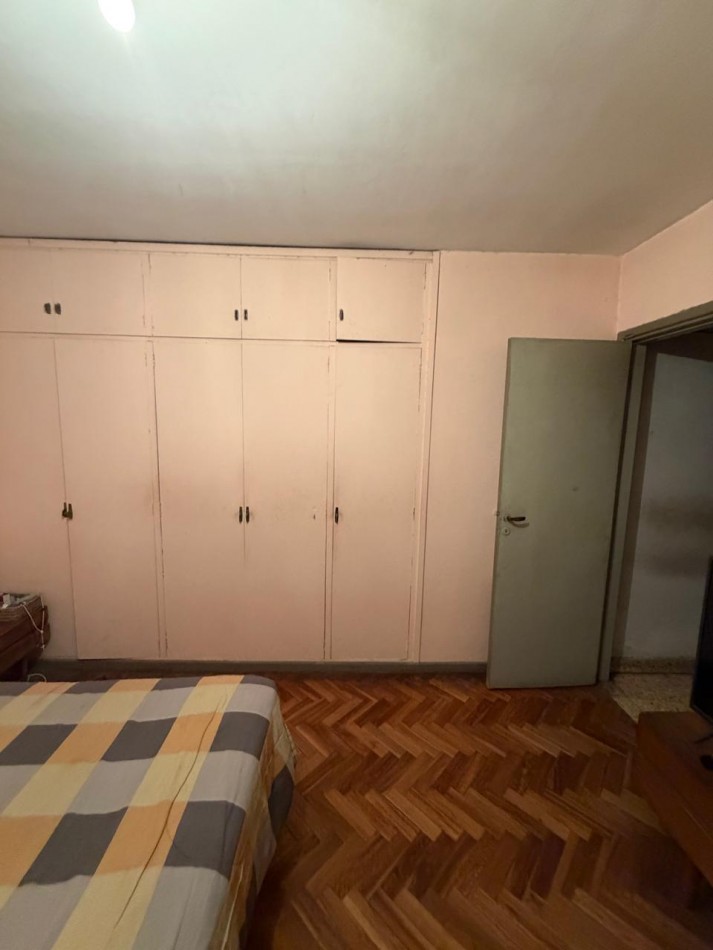 VENTA PH PLANTA ALTA, INGRESO INDEPENDIENTE POR ESCALERA, 3 AMBIENTES CON TERRAZA AMPLIA, JUNCAL 1981 -TEMPERLEY-