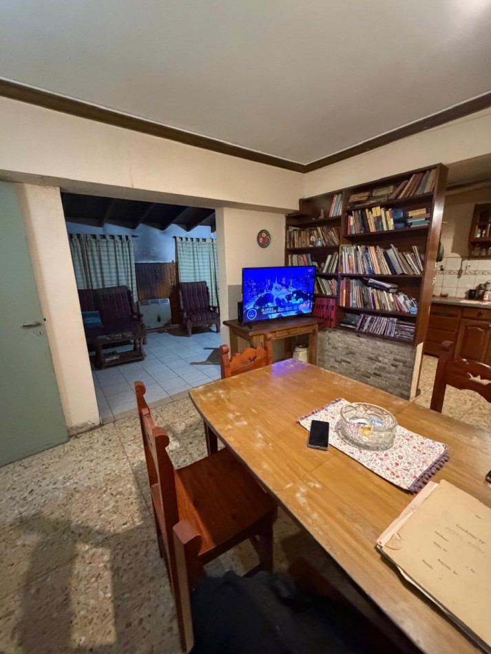 VENTA PH PLANTA ALTA, INGRESO INDEPENDIENTE POR ESCALERA, 3 AMBIENTES CON TERRAZA AMPLIA, JUNCAL 1981 -TEMPERLEY-