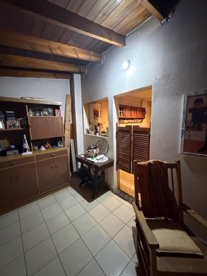 VENTA PH PLANTA ALTA, INGRESO INDEPENDIENTE POR ESCALERA, 3 AMBIENTES CON TERRAZA AMPLIA, JUNCAL 1981 -TEMPERLEY-
