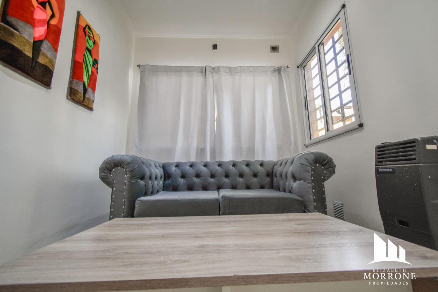 VENTA HERMOSA CASA, 3 DORMITORIOS, QUINCHO Y PILETA, ELIAS ALIPPI 340 -TEMPERLEY-