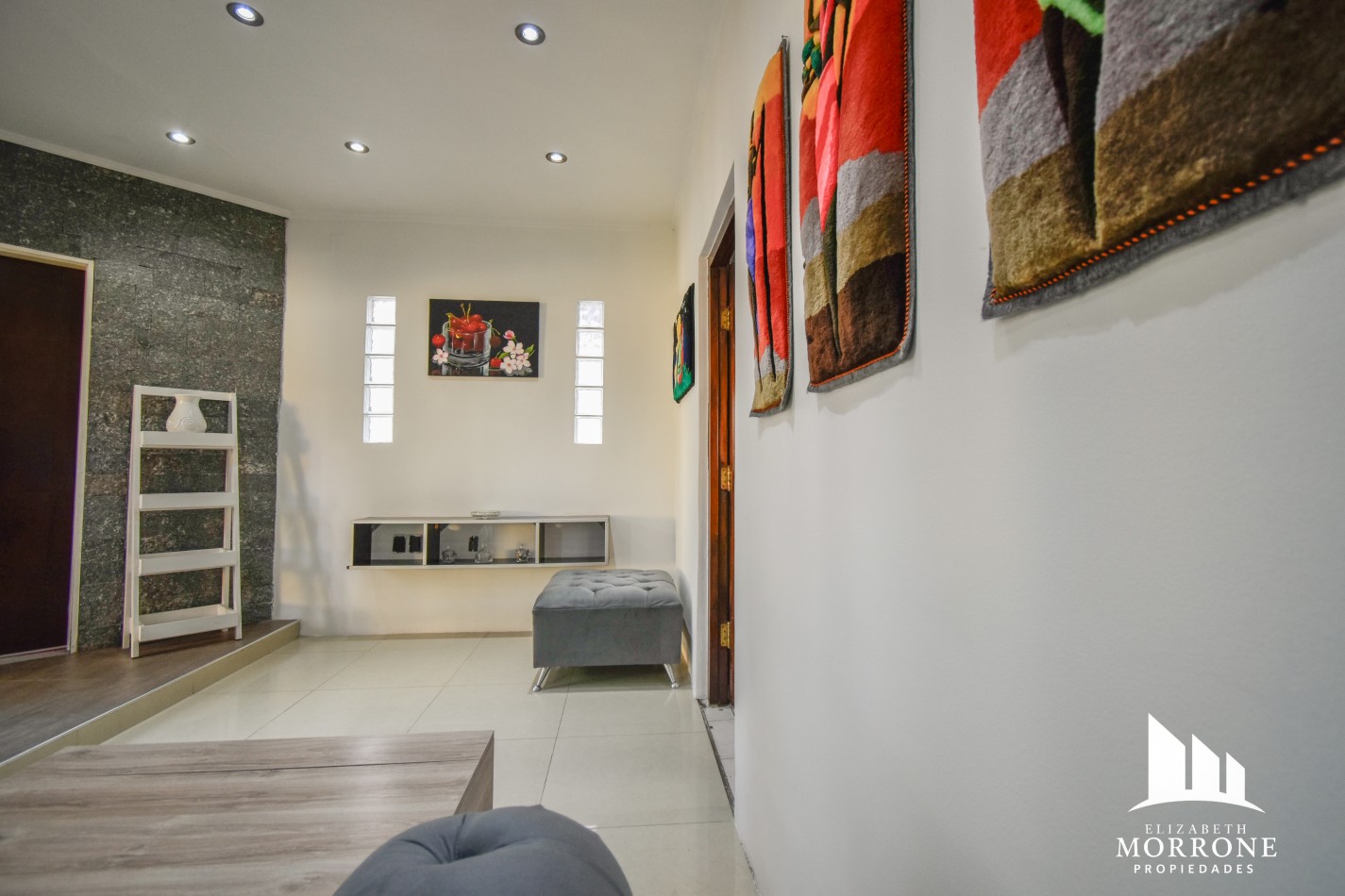 VENTA HERMOSA CASA, 3 DORMITORIOS, QUINCHO Y PILETA, ELIAS ALIPPI 340 -TEMPERLEY-