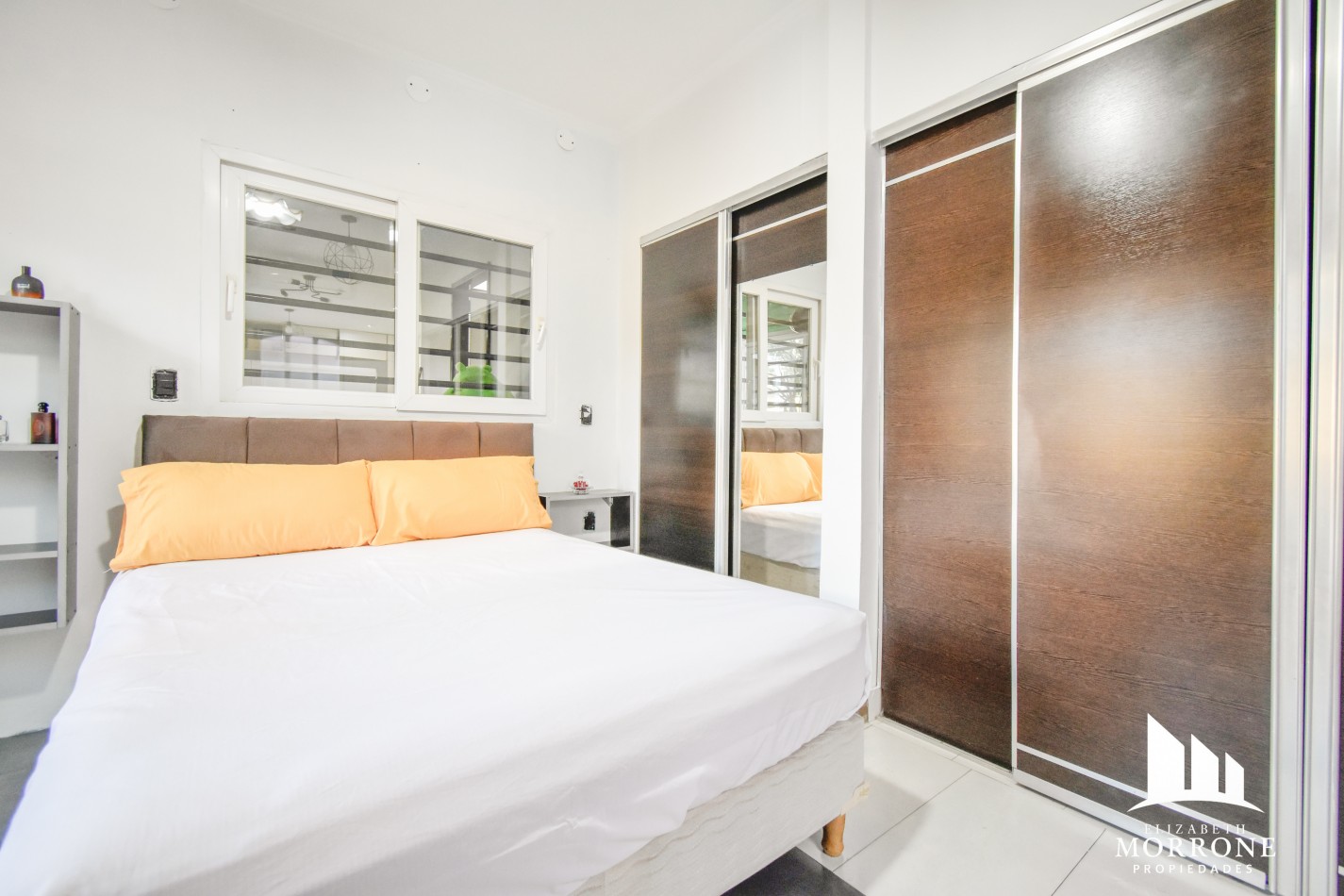 VENTA HERMOSA CASA, 3 DORMITORIOS, QUINCHO Y PILETA, ELIAS ALIPPI 340 -TEMPERLEY-