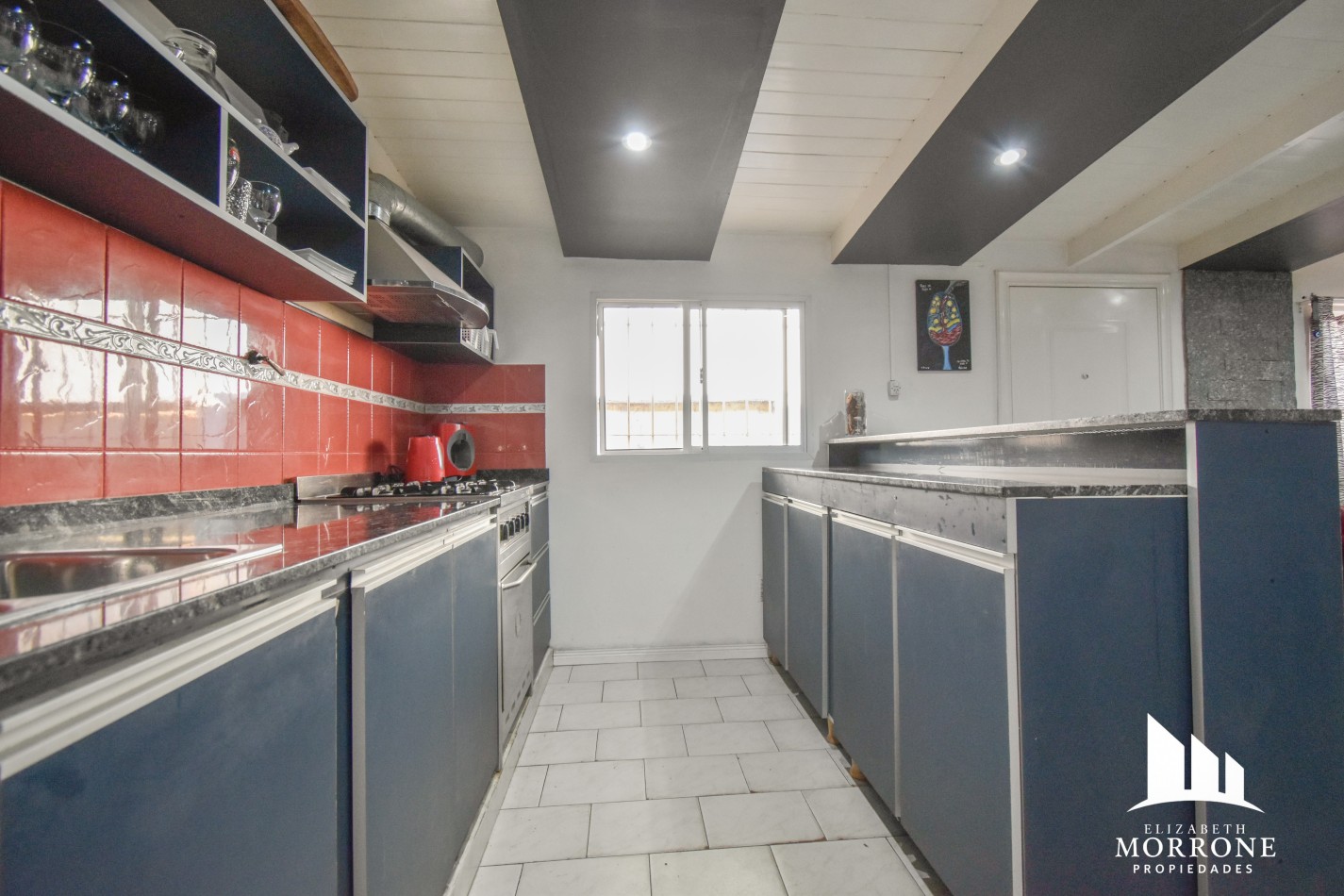 VENTA HERMOSA CASA, 3 DORMITORIOS, QUINCHO Y PILETA, ELIAS ALIPPI 340 -TEMPERLEY-
