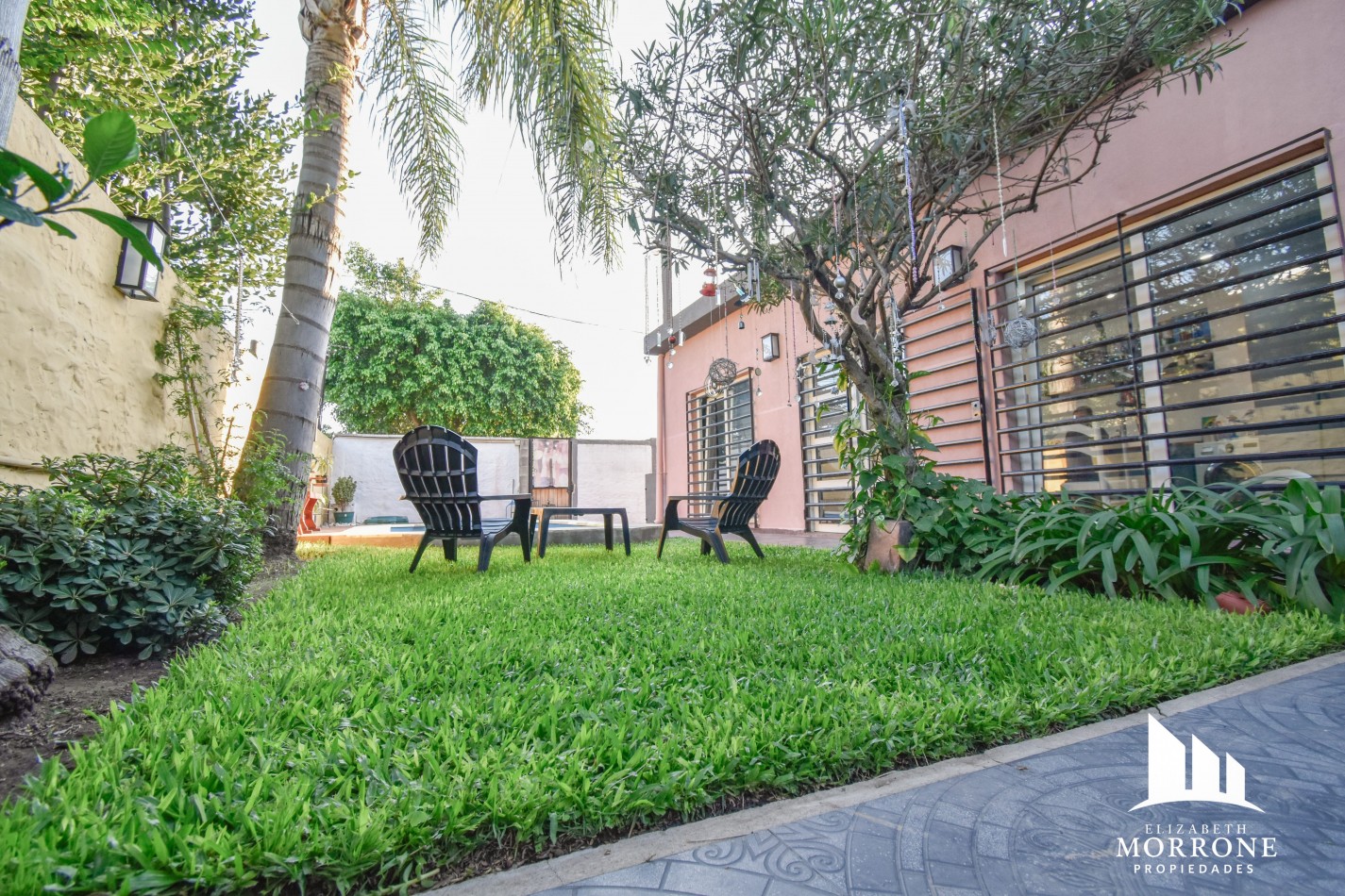 VENTA HERMOSA CASA, 3 DORMITORIOS, QUINCHO Y PILETA, ELIAS ALIPPI 340 -TEMPERLEY-