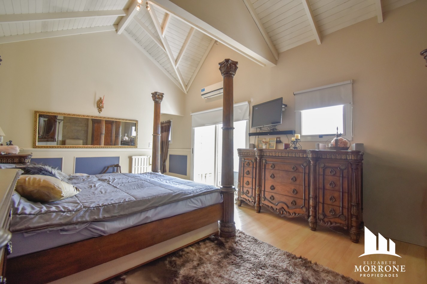 ALQUILER IMPONENTE CASA SEMIAMOBLADA 3 DORMITORIOS, QUINCHO, JACUZZI, COUNTRY EL RODAL -ESTEBAN ECHEVERRIA-