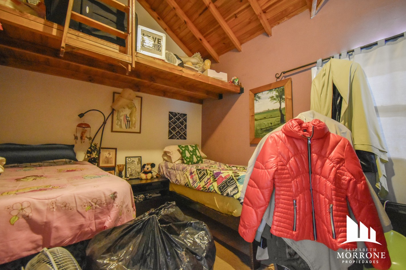 ALQUILER IMPONENTE CASA SEMIAMOBLADA 3 DORMITORIOS, QUINCHO, JACUZZI, COUNTRY EL RODAL -ESTEBAN ECHEVERRIA-