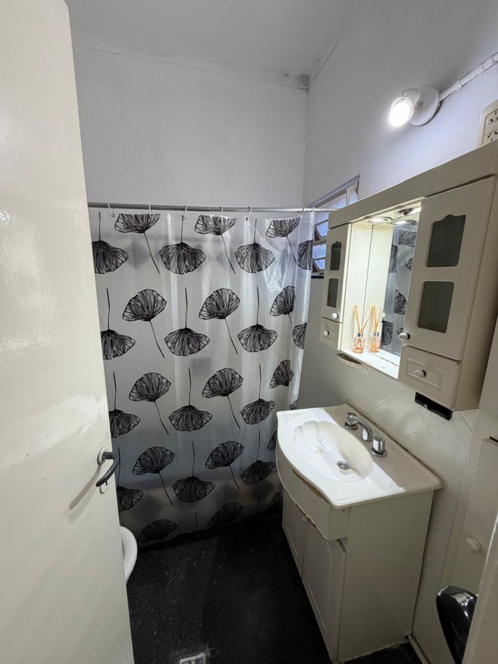 ALQUILER DEPARTAMENTO 2 AMBIENTES, A UNA CUADRA DE AV EVA PERON AL 2100, MAHATMA GANDHI 1203 -TEMPERLEY-