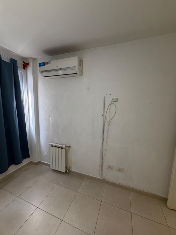 ALQUILER DEPARTAMENTO 2 AMBIENTES PLANTA BAJA, EXCELENTE UBICACION A 3 CUADRAS DE AV HIP. YRIGOYEN AL 9300, COLOMBRES 745 -LOMAS DE ZAMORA-