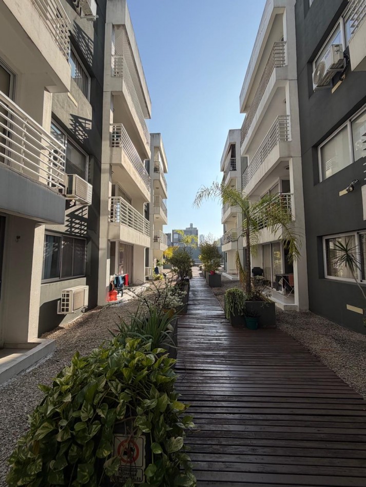 ALQUILER DEPARTAMENTO 2 AMBIENTES PLANTA BAJA, EXCELENTE UBICACION A 3 CUADRAS DE AV HIP. YRIGOYEN AL 9300, COLOMBRES 745 -LOMAS DE ZAMORA-
