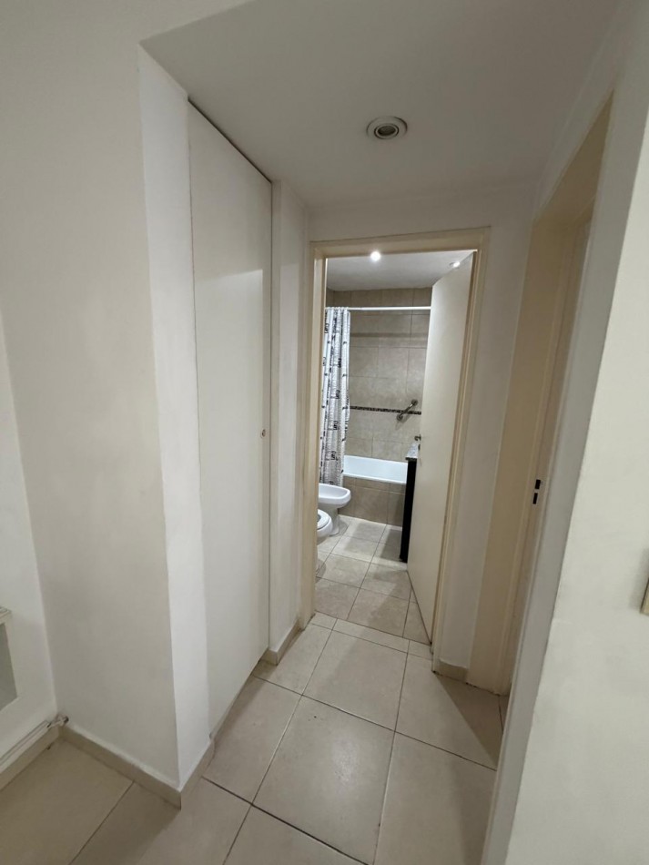 ALQUILER DEPARTAMENTO 2 AMBIENTES PLANTA BAJA, EXCELENTE UBICACION A 3 CUADRAS DE AV HIP. YRIGOYEN AL 9300, COLOMBRES 745 -LOMAS DE ZAMORA-