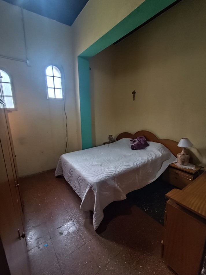 ALQUILER DEPARTAMENTO EN PLANTA BAJA 2 AMBIENTES AMUEBLADO, A UNA CUADRA DE AV EVA PERON AL 2100, MAHATMA GANDHI 1203 -TEMPERLEY-