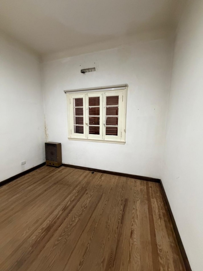 ALQUILER HERMOSA CASA, 3 AMBIENTES, TERRAZA CON PARRILLA, EXCELENTE UBICACION, LAVALLE 282 -BARRIO INGLES TEMPERLEY-