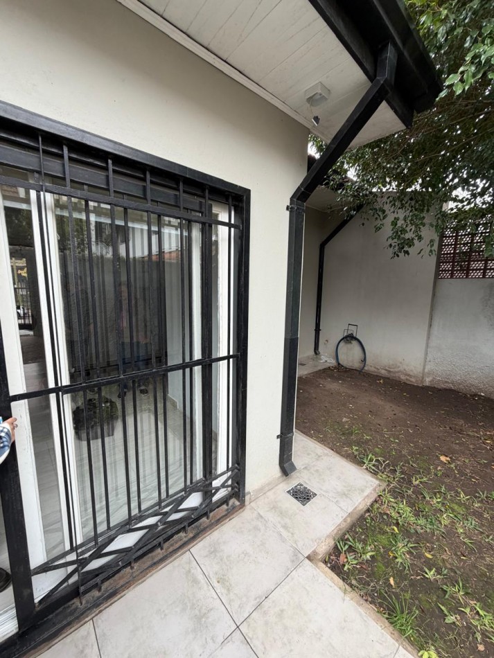 ALQUILER HERMOSA CASA, 3 AMBIENTES, TERRAZA CON PARRILLA, EXCELENTE UBICACION, LAVALLE 282 -BARRIO INGLES TEMPERLEY-