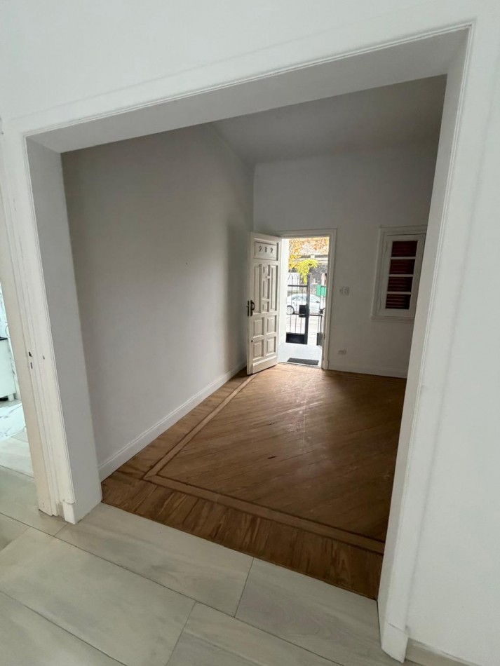 ALQUILER HERMOSA CASA, 3 AMBIENTES, TERRAZA CON PARRILLA, EXCELENTE UBICACION, LAVALLE 282 -BARRIO INGLES TEMPERLEY-