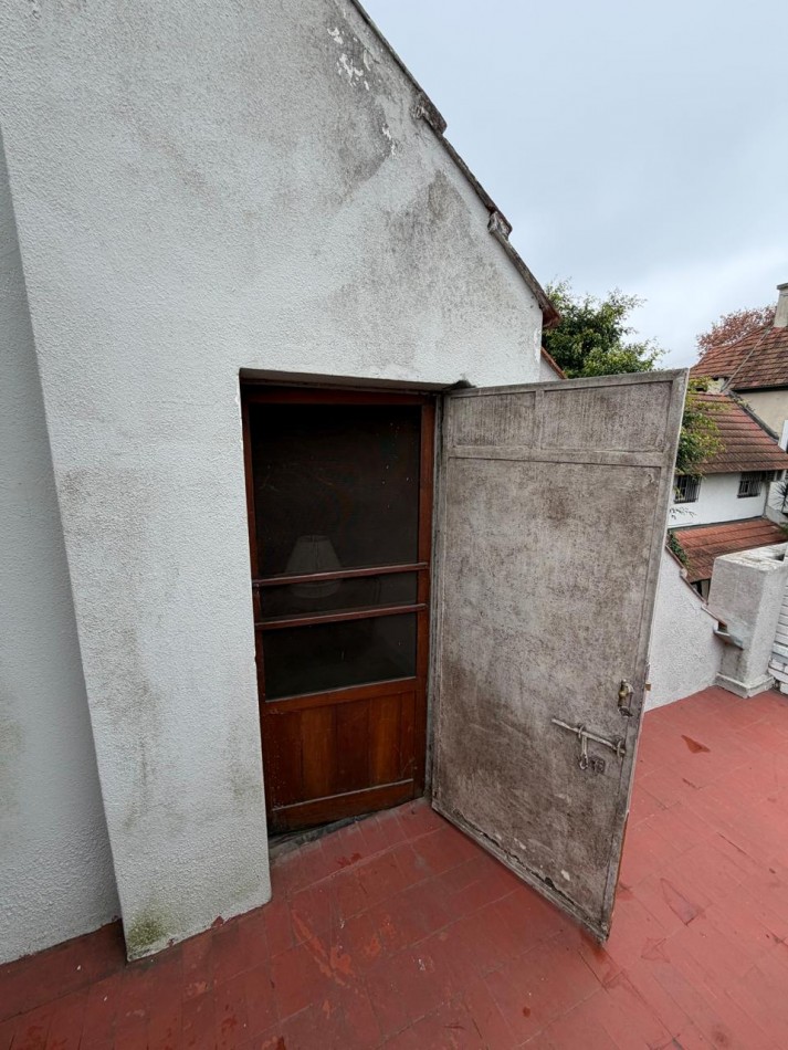 ALQUILER HERMOSA CASA, 3 AMBIENTES, TERRAZA CON PARRILLA, EXCELENTE UBICACION, LAVALLE 282 -BARRIO INGLES TEMPERLEY-