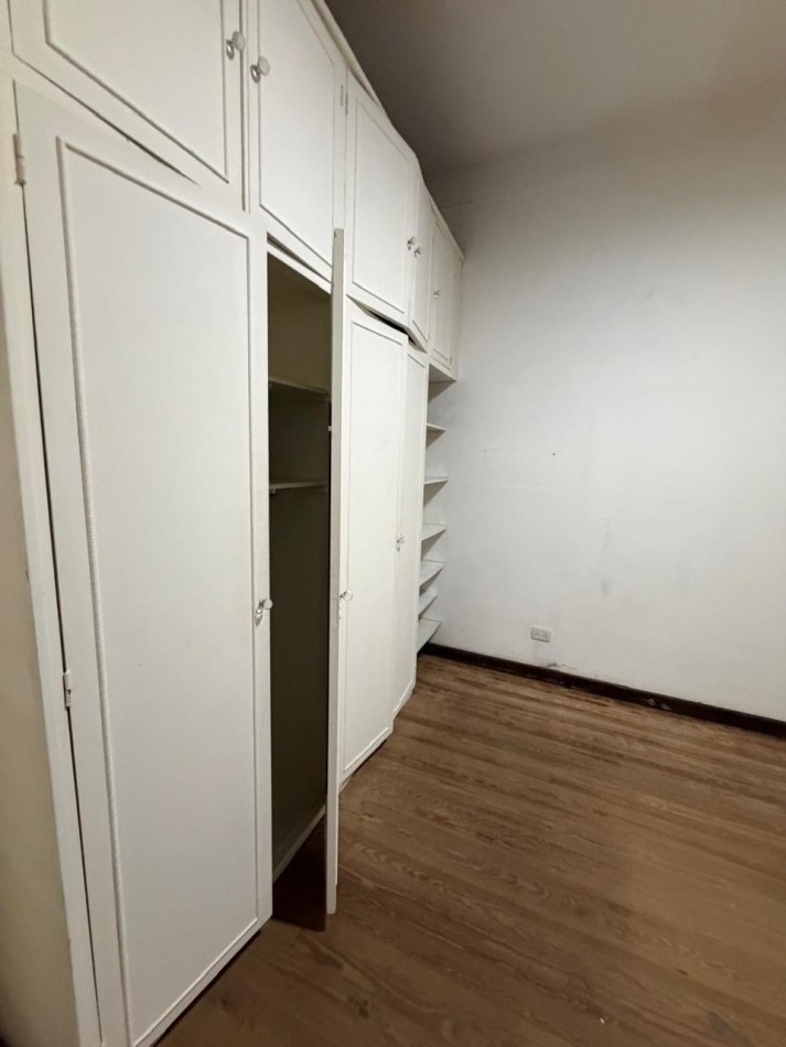 ALQUILER HERMOSA CASA, 3 AMBIENTES, TERRAZA CON PARRILLA, EXCELENTE UBICACION, LAVALLE 282 -BARRIO INGLES TEMPERLEY-