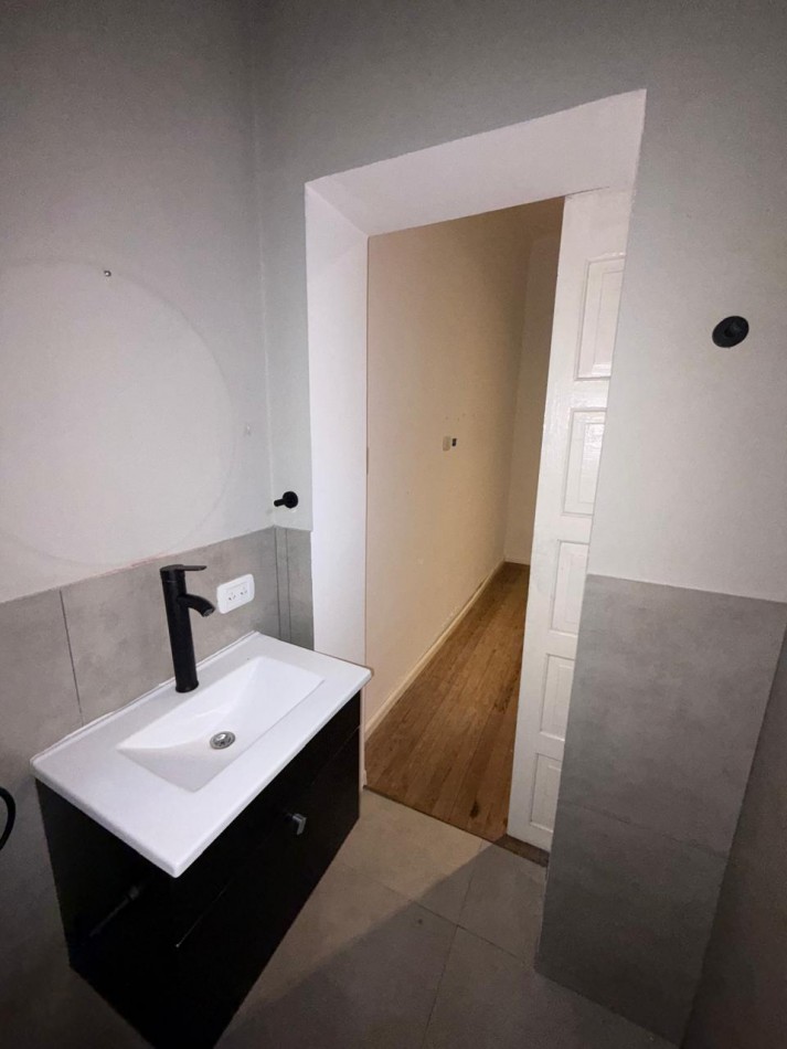 ALQUILER HERMOSA CASA, 3 AMBIENTES, TERRAZA CON PARRILLA, EXCELENTE UBICACION, LAVALLE 282 -BARRIO INGLES TEMPERLEY-