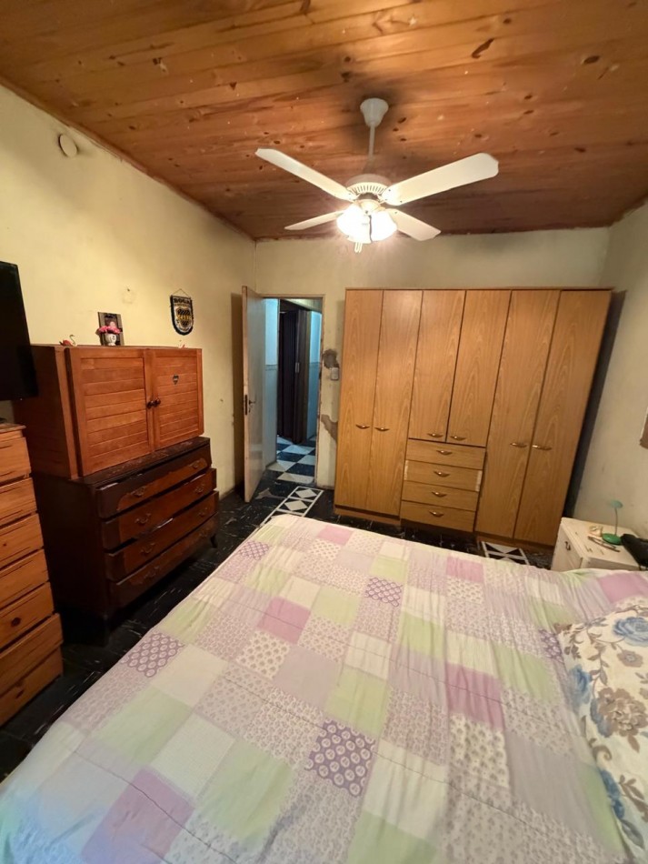 VENTA 2 PROPIEDADES SOBRE LOTE DE 461 MT2, EXCELENTE PARA 2 FAMILIAS O PARA INVERSION, CERCANIA A TRANSPORTE PUBLICO, TARIJA 1804 -TEMPERLEY-