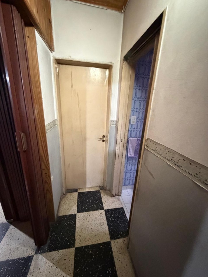 VENTA 2 PROPIEDADES SOBRE LOTE DE 461 MT2, EXCELENTE PARA 2 FAMILIAS O PARA INVERSION, CERCANIA A TRANSPORTE PUBLICO, TARIJA 1804 -TEMPERLEY-