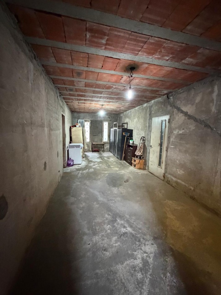 VENTA 2 PROPIEDADES SOBRE LOTE DE 461 MT2, EXCELENTE PARA 2 FAMILIAS O PARA INVERSION, CERCANIA A TRANSPORTE PUBLICO, TARIJA 1804 -TEMPERLEY-
