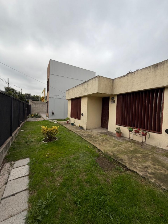 VENTA 2 PROPIEDADES SOBRE LOTE DE 461 MT2, EXCELENTE PARA 2 FAMILIAS O PARA INVERSION, CERCANIA A TRANSPORTE PUBLICO, TARIJA 1804 -TEMPERLEY-