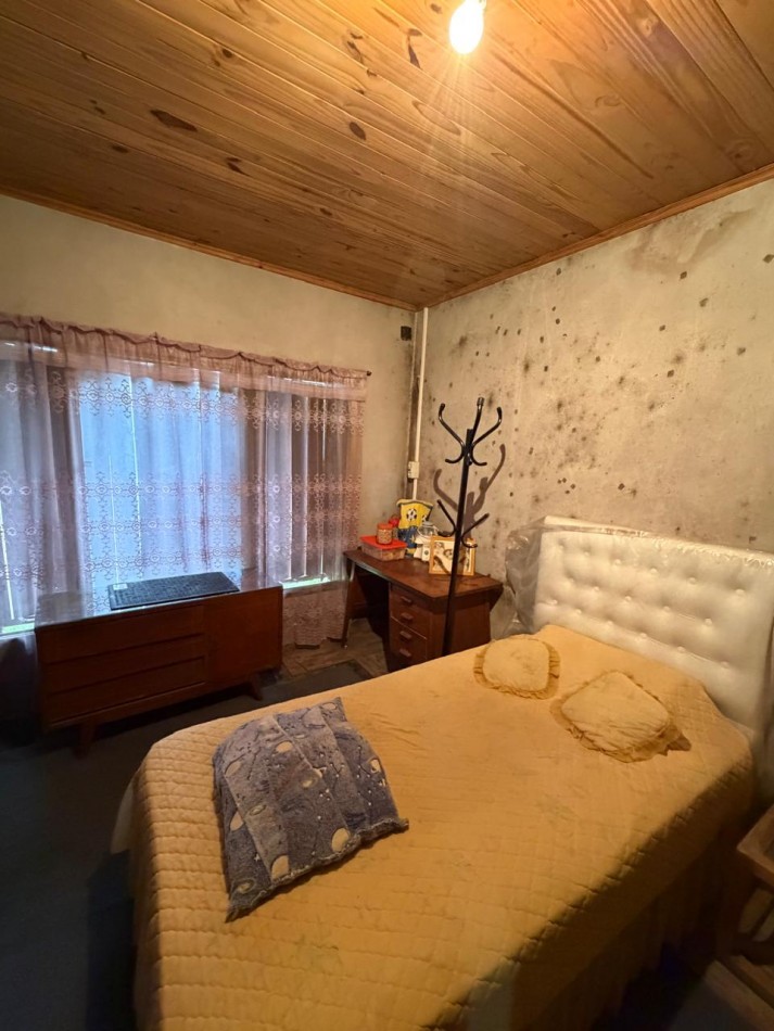 VENTA 2 PROPIEDADES SOBRE LOTE DE 461 MT2, EXCELENTE PARA 2 FAMILIAS O PARA INVERSION, CERCANIA A TRANSPORTE PUBLICO, TARIJA 1804 -TEMPERLEY-