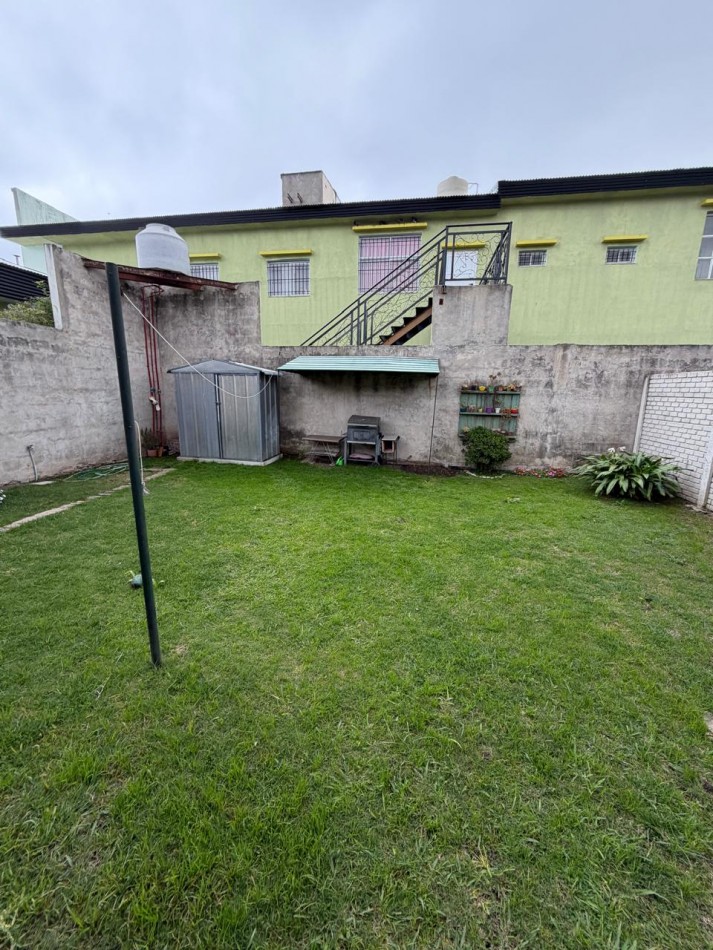 VENTA 2 PROPIEDADES SOBRE LOTE DE 461 MT2, EXCELENTE PARA 2 FAMILIAS O PARA INVERSION, CERCANIA A TRANSPORTE PUBLICO, TARIJA 1804 -TEMPERLEY-