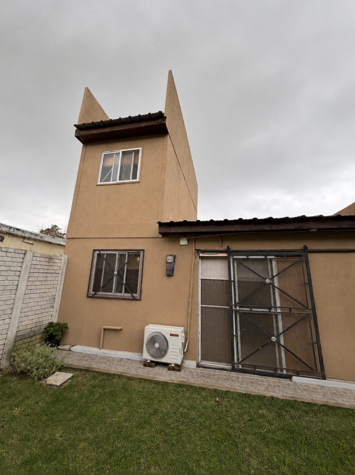VENTA 2 PROPIEDADES SOBRE LOTE DE 461 MT2, EXCELENTE PARA 2 FAMILIAS O PARA INVERSION, CERCANIA A TRANSPORTE PUBLICO, TARIJA 1804 -TEMPERLEY-