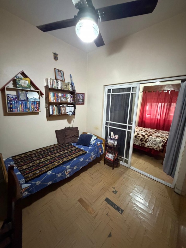 VENTA IDEAL 2 FAMILIAS CASA CON DEPARTAMENTO 2 AMBIENTES, QUINCHO Y AMPLIO PARQUE, FERRE 126 -JOSE MARMOL-