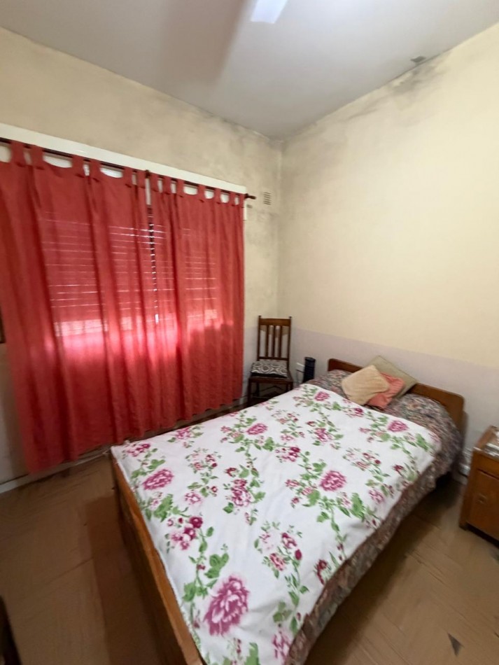 VENTA IDEAL 2 FAMILIAS CASA CON DEPARTAMENTO 2 AMBIENTES, QUINCHO Y AMPLIO PARQUE, FERRE 126 -JOSE MARMOL-