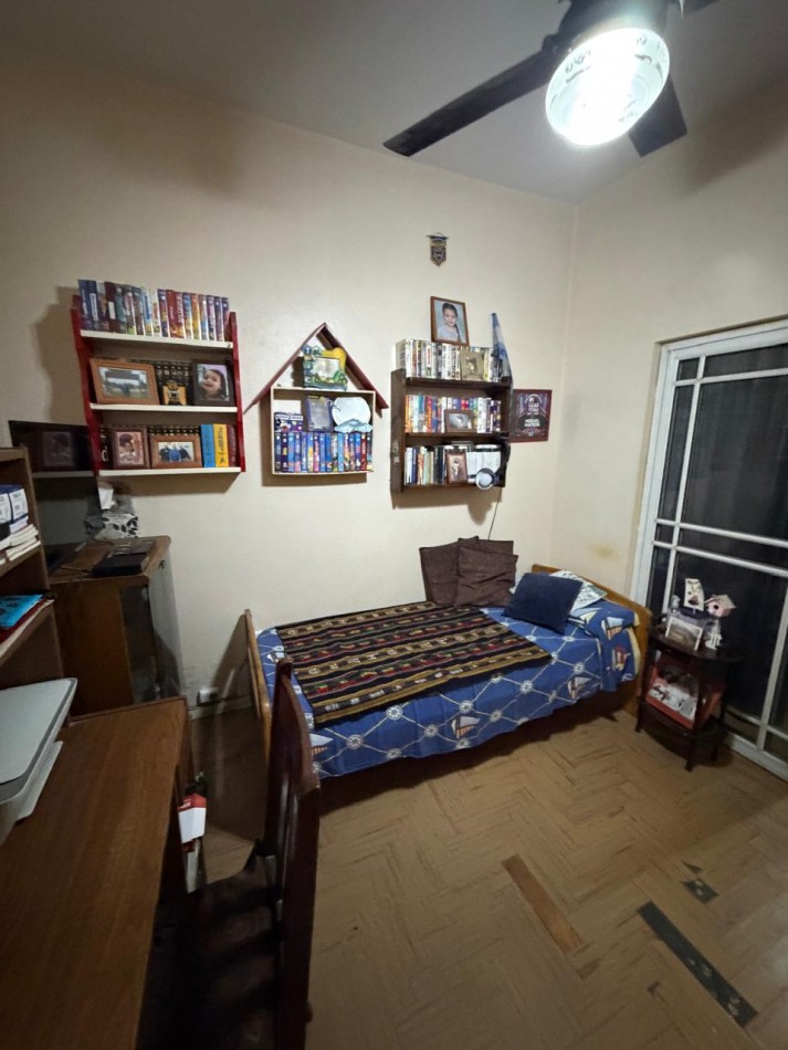 VENTA IDEAL 2 FAMILIAS CASA CON DEPARTAMENTO 2 AMBIENTES, QUINCHO Y AMPLIO PARQUE, FERRE 126 -JOSE MARMOL-