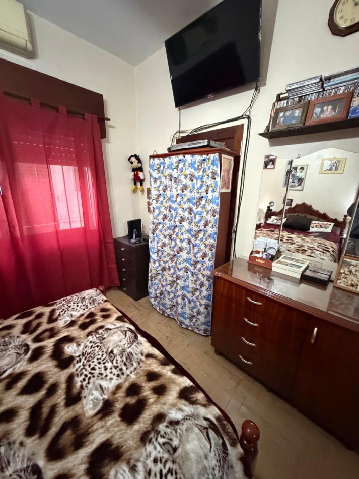 VENTA IDEAL 2 FAMILIAS CASA CON DEPARTAMENTO 2 AMBIENTES, QUINCHO Y AMPLIO PARQUE, FERRE 126 -JOSE MARMOL-