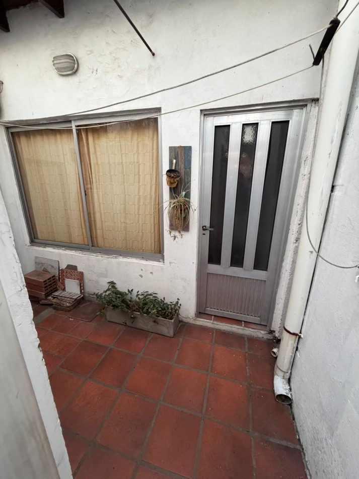 ALQUILER PH DOS AMBIENTES MAS HABITACION AUXILIAR AMOBLADO ZEBALLOS 895 TEMPERLEY