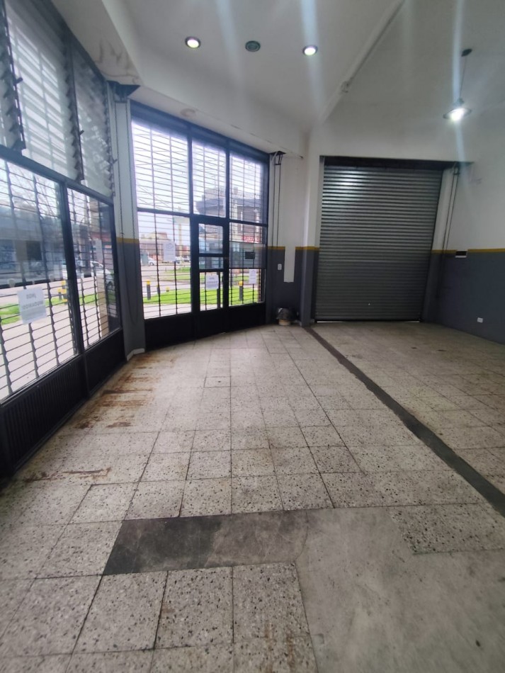 ALQUILER LOCAL COMERCIAL EXCELENTE ESTADO Y UBICACION SAN CRISTOBAL 1298 TEMPERLEY